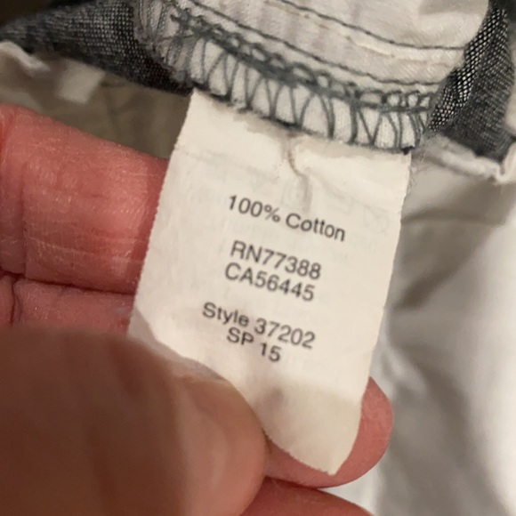 Size 38 J. Crew Flat Front Gray Cotton Shorts Like New Condition - Picture 4 of 4